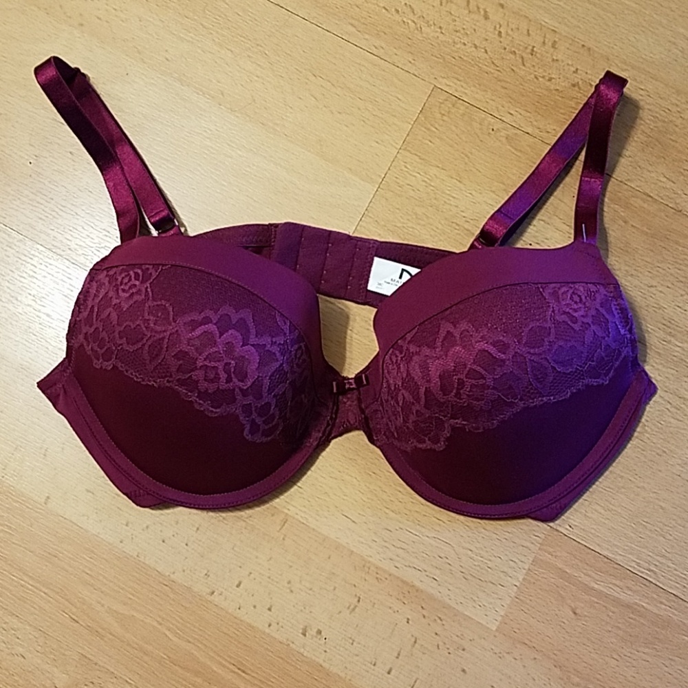 NWOT - Maidenform Push Up Bra